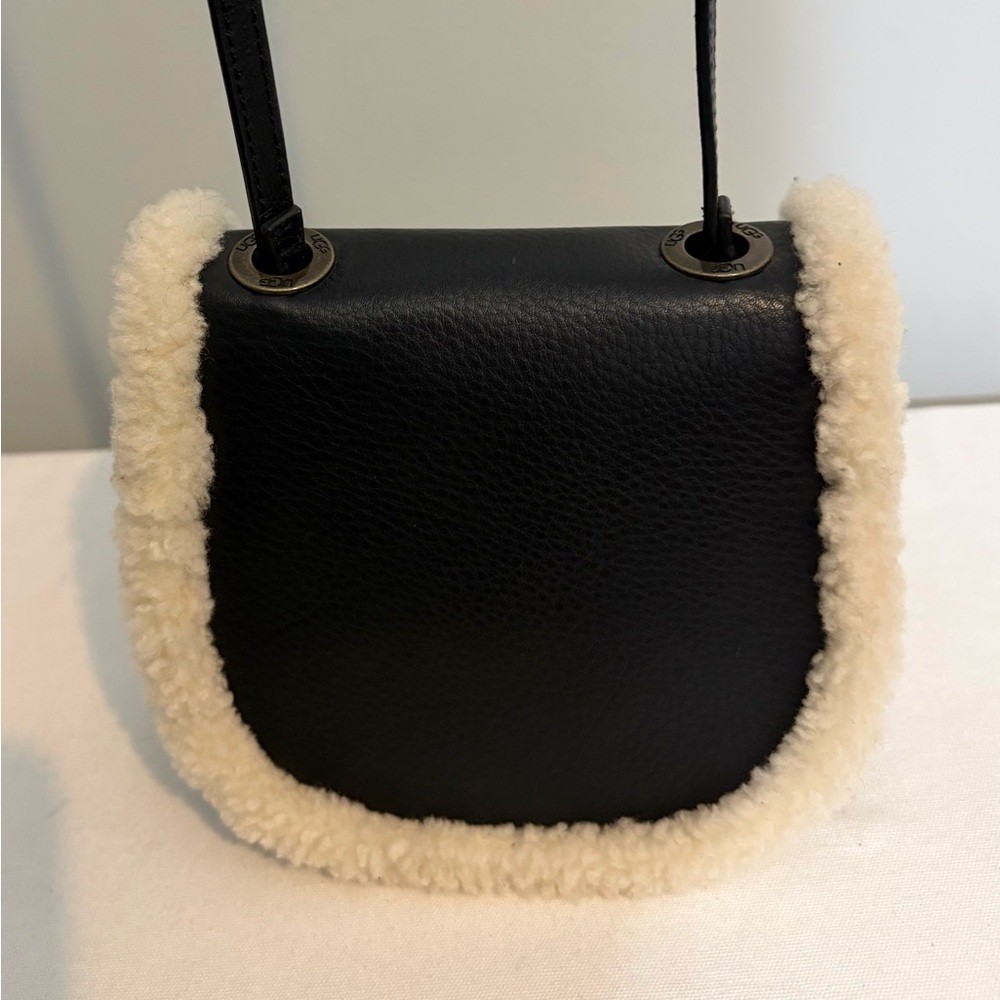 Ugg Heritage Sheepskin Trim Crossbody Bag Black Leather Cream Trim - Picture 4 of 16